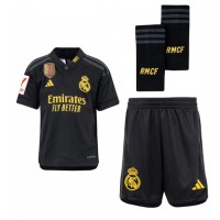 Camisa de time de futebol Real Madrid David Alaba #4 Replicas 3º Equipamento Infantil 2023-24 Manga Curta (+ Calças curtas)